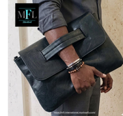 The City Chic Handbag for Men or Women
